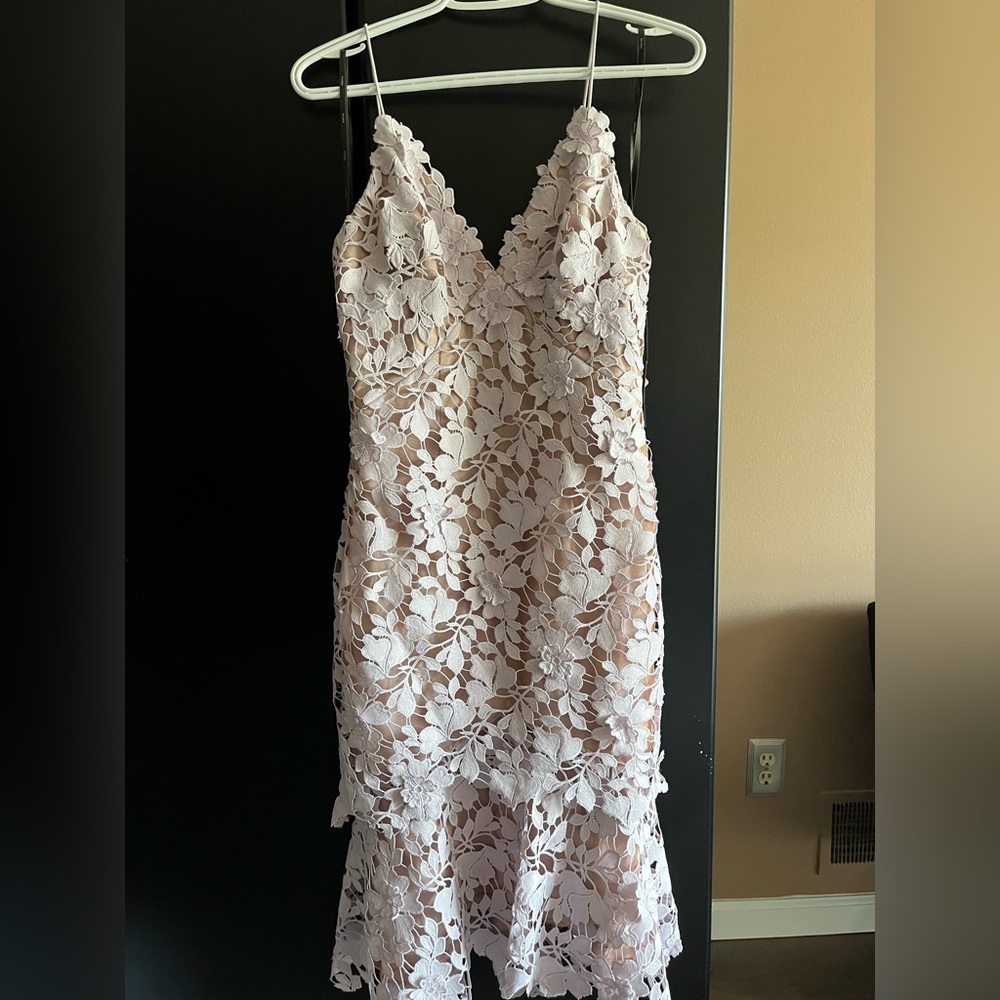 Vera Wang Light Purple Lace Dress